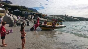 Read more about the article Clumsy Santa Goes Overboard During Xmas Beach Visit
