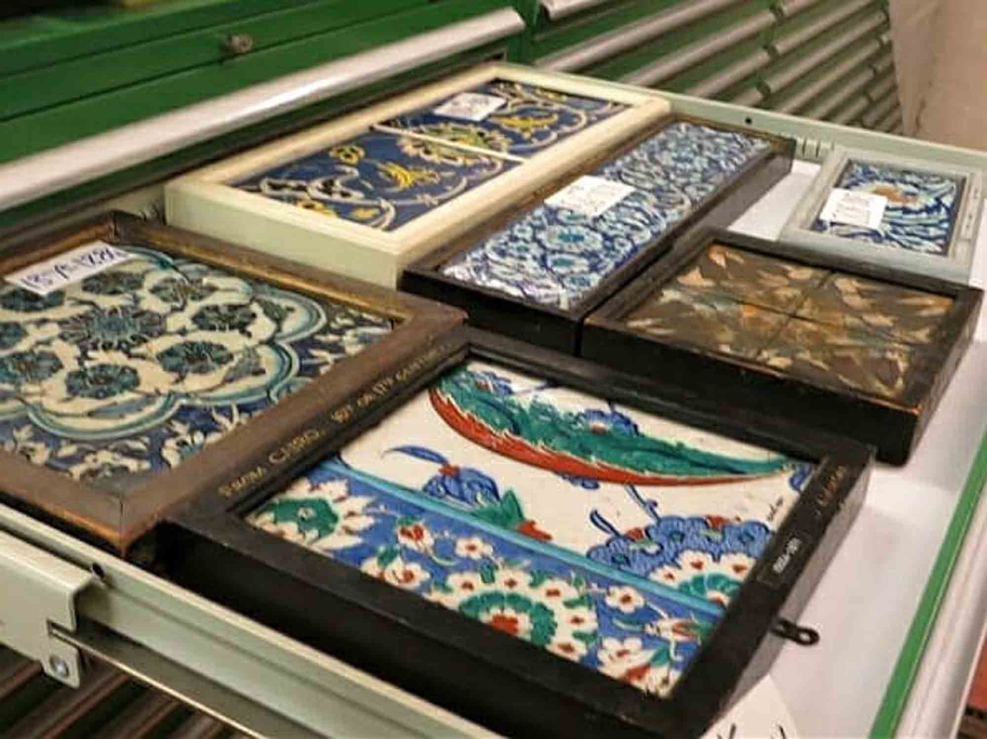 Read more about the article London Victoria And Albert Museum Defends Stolen Tiles