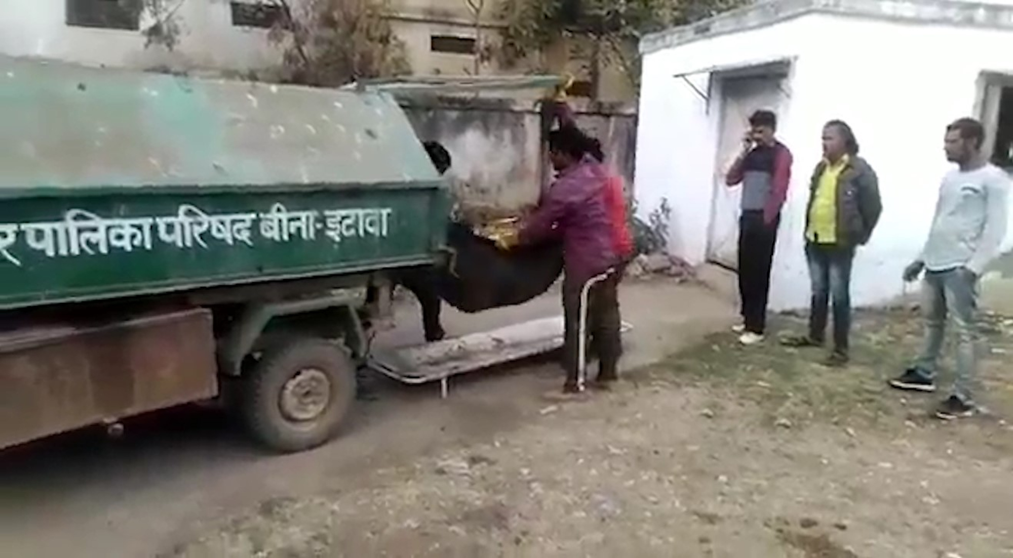 Read more about the article Dead Body Taken To Mortuary In Dustcart