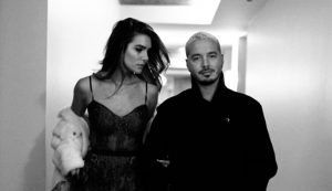 Read more about the article Singer J Balvin Goes To Grammys With Sexy Miss Argentina