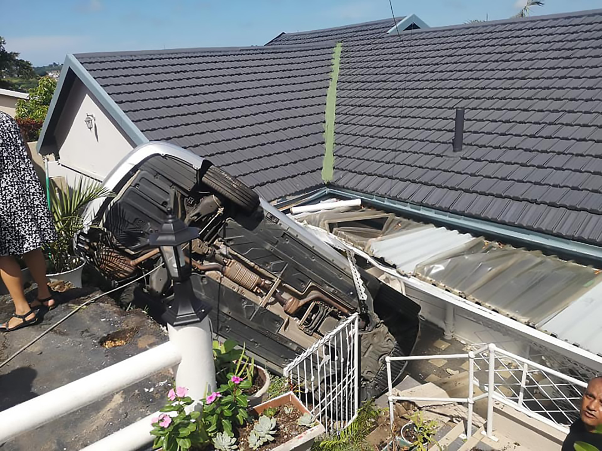 Read more about the article OAP Crashes Merc Into Home During Dizzy Spell