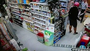 Read more about the article Small-Knife Thief Tries Robbing Dual Machete Shopkeeper