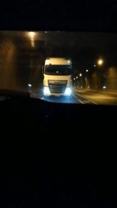 Read more about the article Lorry Tailgates Scared Family At Speed Like Terminator