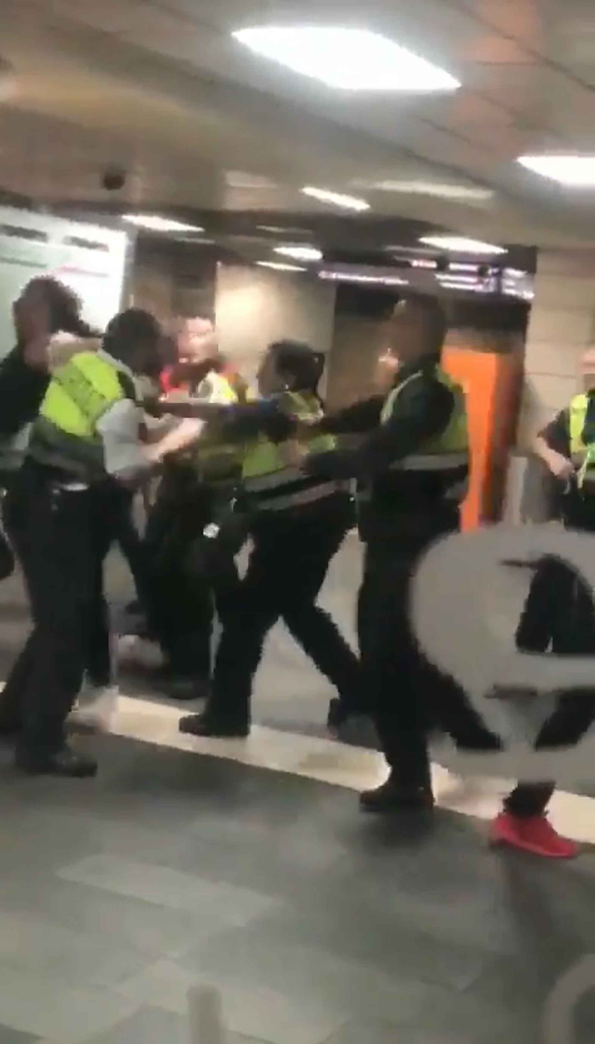 Read more about the article 9 Racist Guards In Brutal Attack On Migrant Fare Dodger