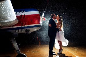 Read more about the article Daredevil Couple Perform Top Gun Air Stunts At Wedding