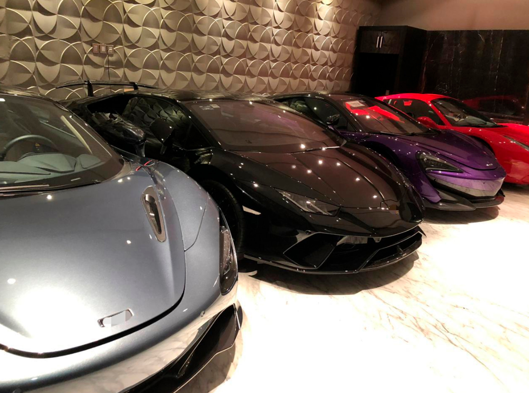 Read more about the article Cops Nab Ferraris And Lambos From Online Bank Fraud Gang