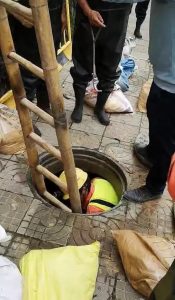 Read more about the article Tot Who Fell Down Manhole As Gran Watched Found