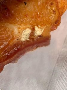 Read more about the article KFC Customer Finds Nests Of Fly Eggs On Chicken Wing