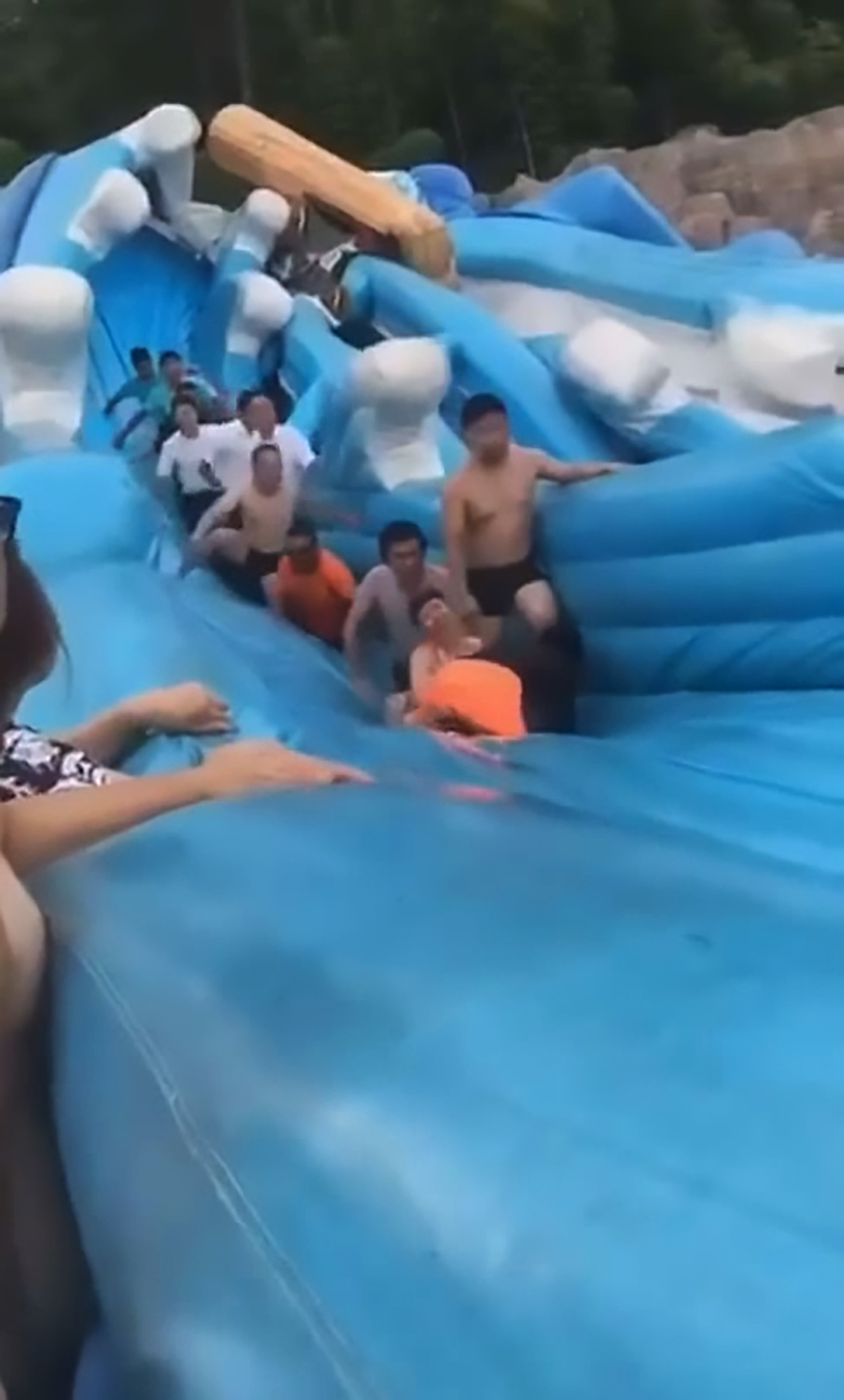 Read more about the article 8yo Girl Crushed As Inflatable Slide At Resort Collapses