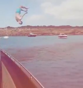 Read more about the article German Football Stars Stunning Backflip From Yacht