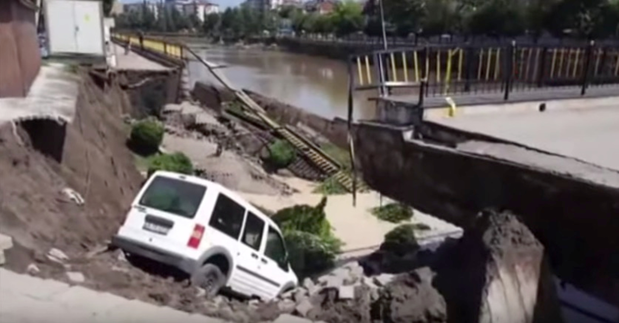 Read more about the article New Bridge Falls Sending Van And Pedestrians Into River