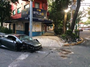 Read more about the article Shock Pics: Crashed Lambo With Norway Plates In Mexico