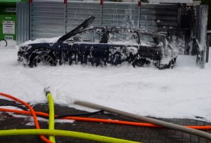 Read more about the article Woman Torches Car Trying To Remove Petrol With Hoover