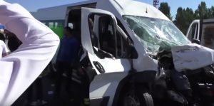 Read more about the article Ice Cream Lorry Smashes Into Special Forces Police Van