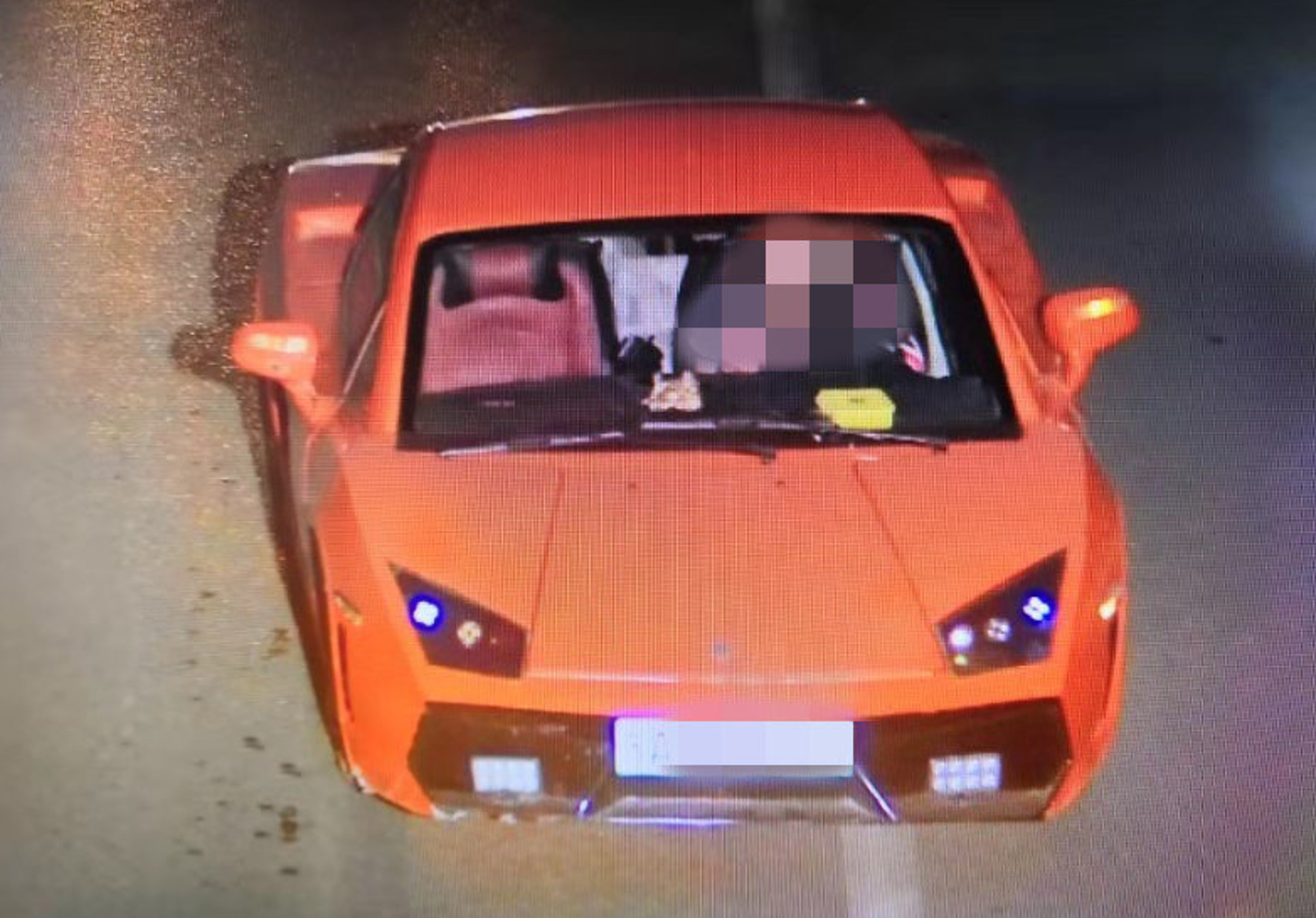 Read more about the article Woman Nabbed For Driving 1,700 GBP Fake Lamborghini