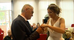 Read more about the article Serbian Age-Gap Couple Finally Married In TV Ceremony