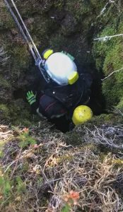 Read more about the article Firefighter Rescues Cute Dogs From 115ft Mine Shaft