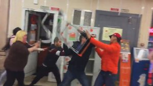 Read more about the article Supermarket Staff Violently Beat Up Pleading Young Girl