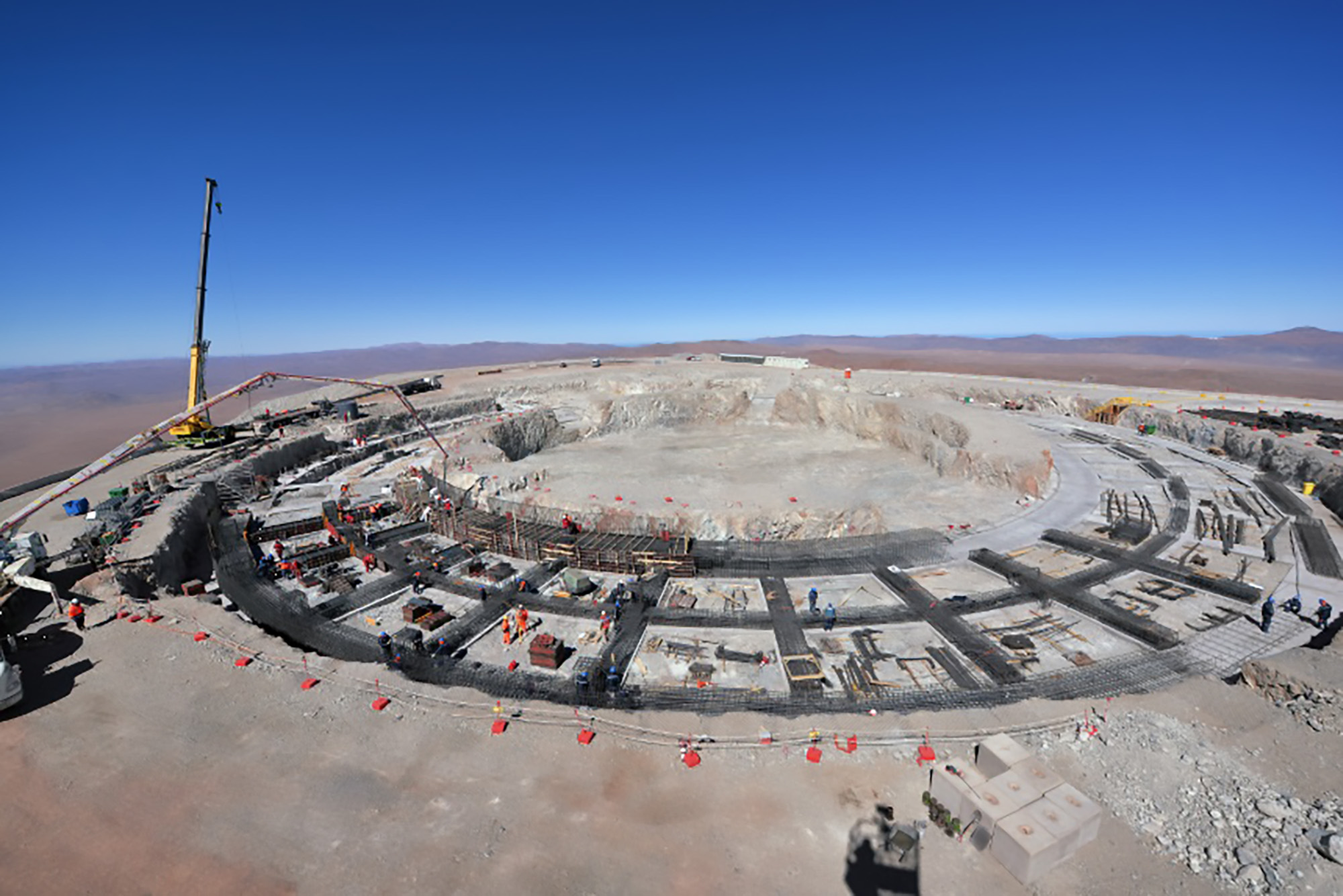 Read more about the article Telescope Weighing 3400t Set To Worlds Largest