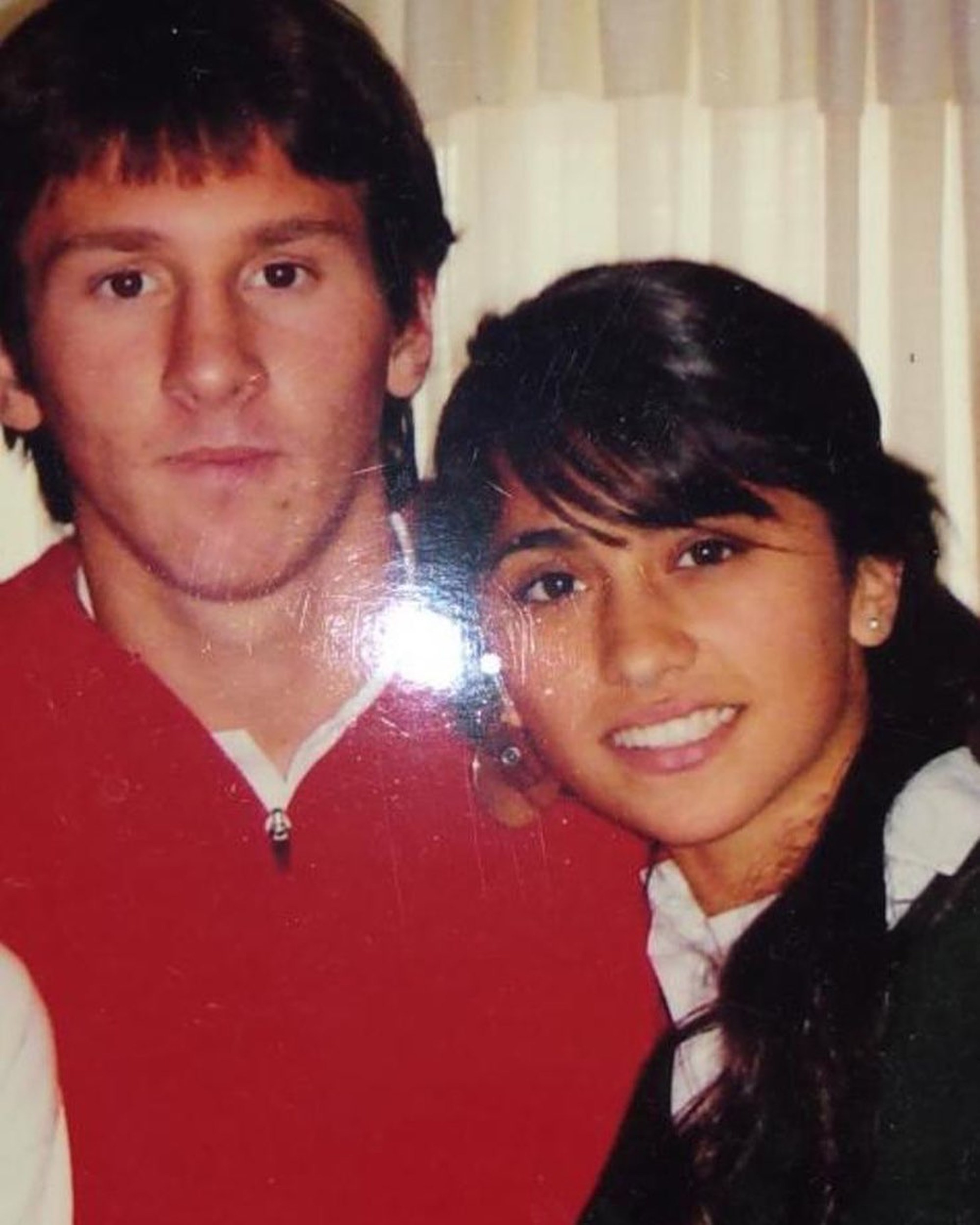 Read more about the article Messi Posts Snap With WAG From Teen Years