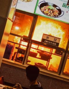 Read more about the article Hungry Students Wont Leave Food Behind As Canteen Burns