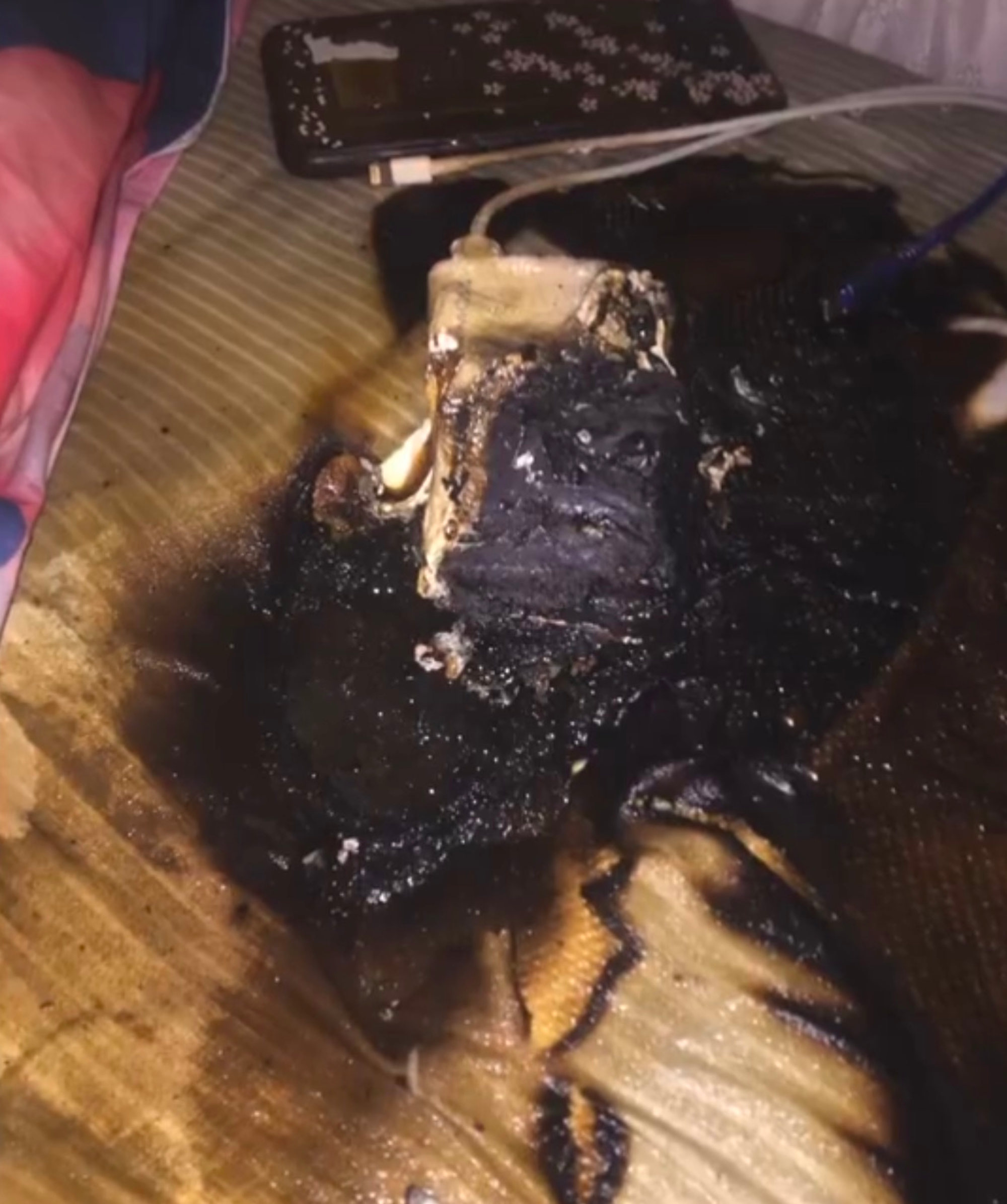 Read more about the article Faulty Power Bank Torches Students Bed As She Sleeps