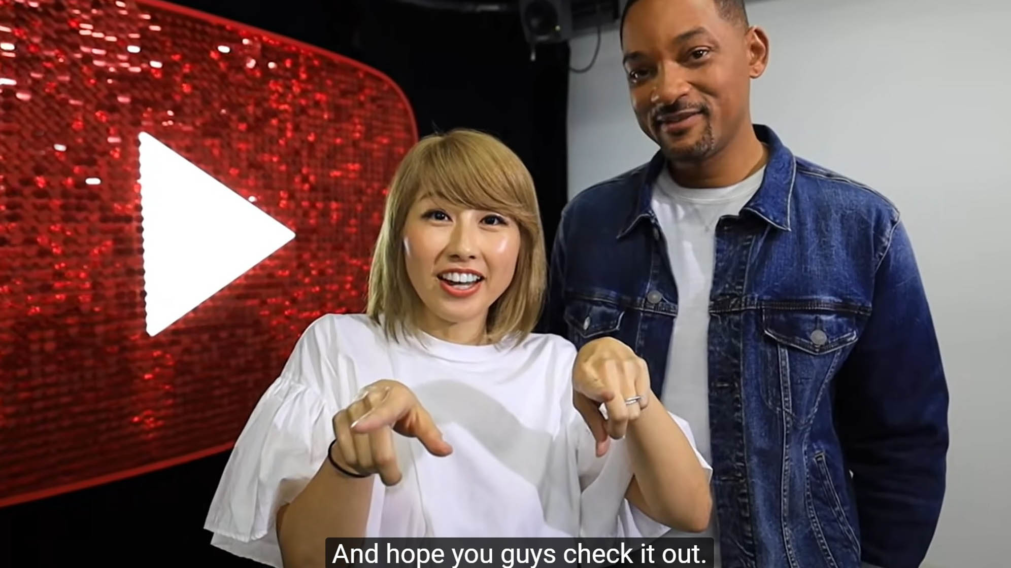 Read more about the article Will Smith Cooks Sushi With Japanese YouTube Star