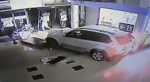 Read more about the article Burglar Gang Breaks Into Spain Jewellers Using 4WD