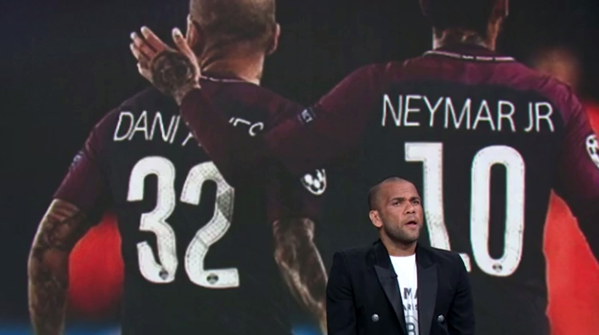 Read more about the article Alves Says Sensitive Boy Neymar Needs To Take A Stand