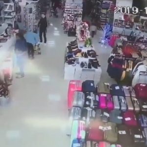 Read more about the article Moment Woman Tries To Steal Unattended Tot In Shop