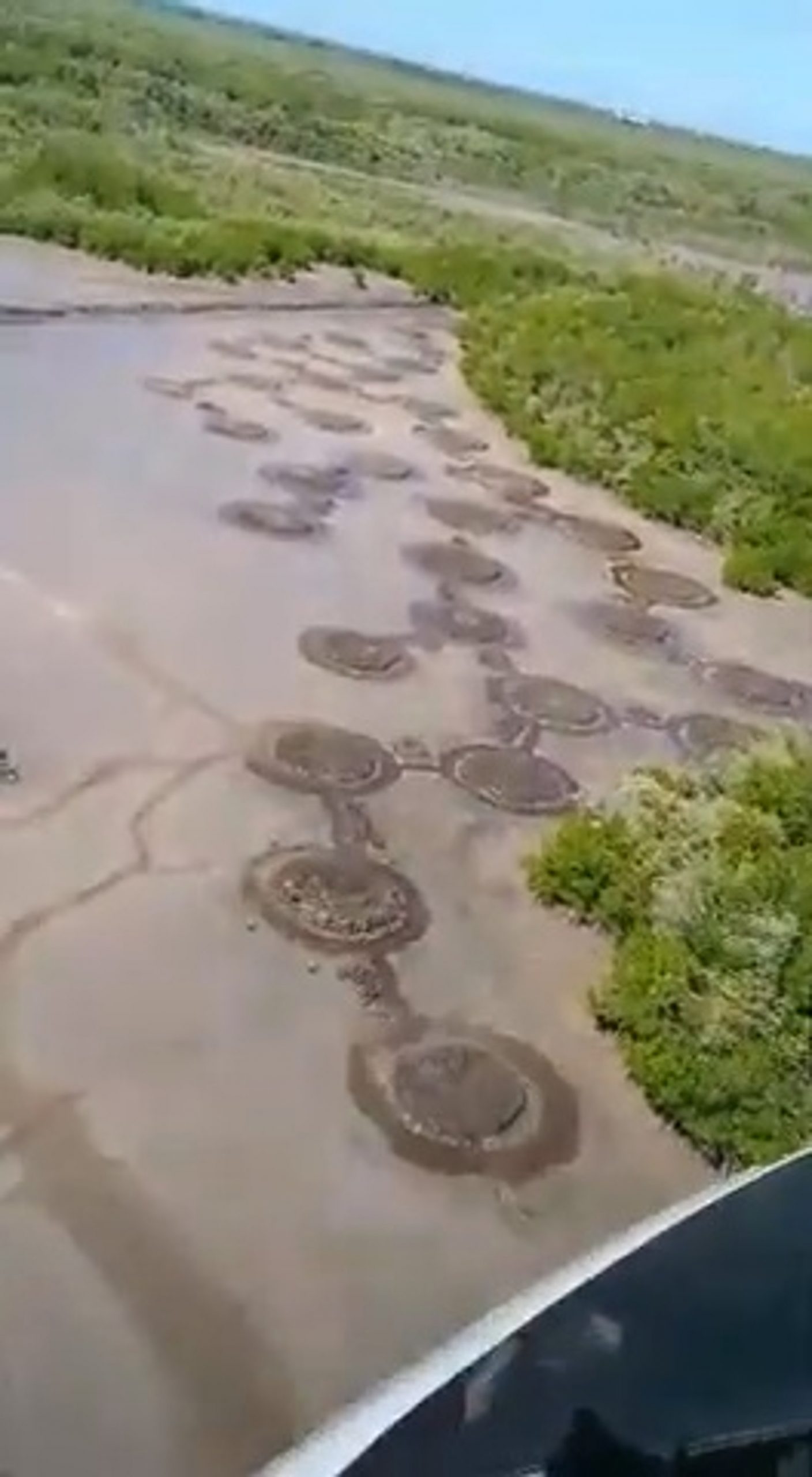 Read more about the article Mysterious Alien Circles Found On Paradise Island