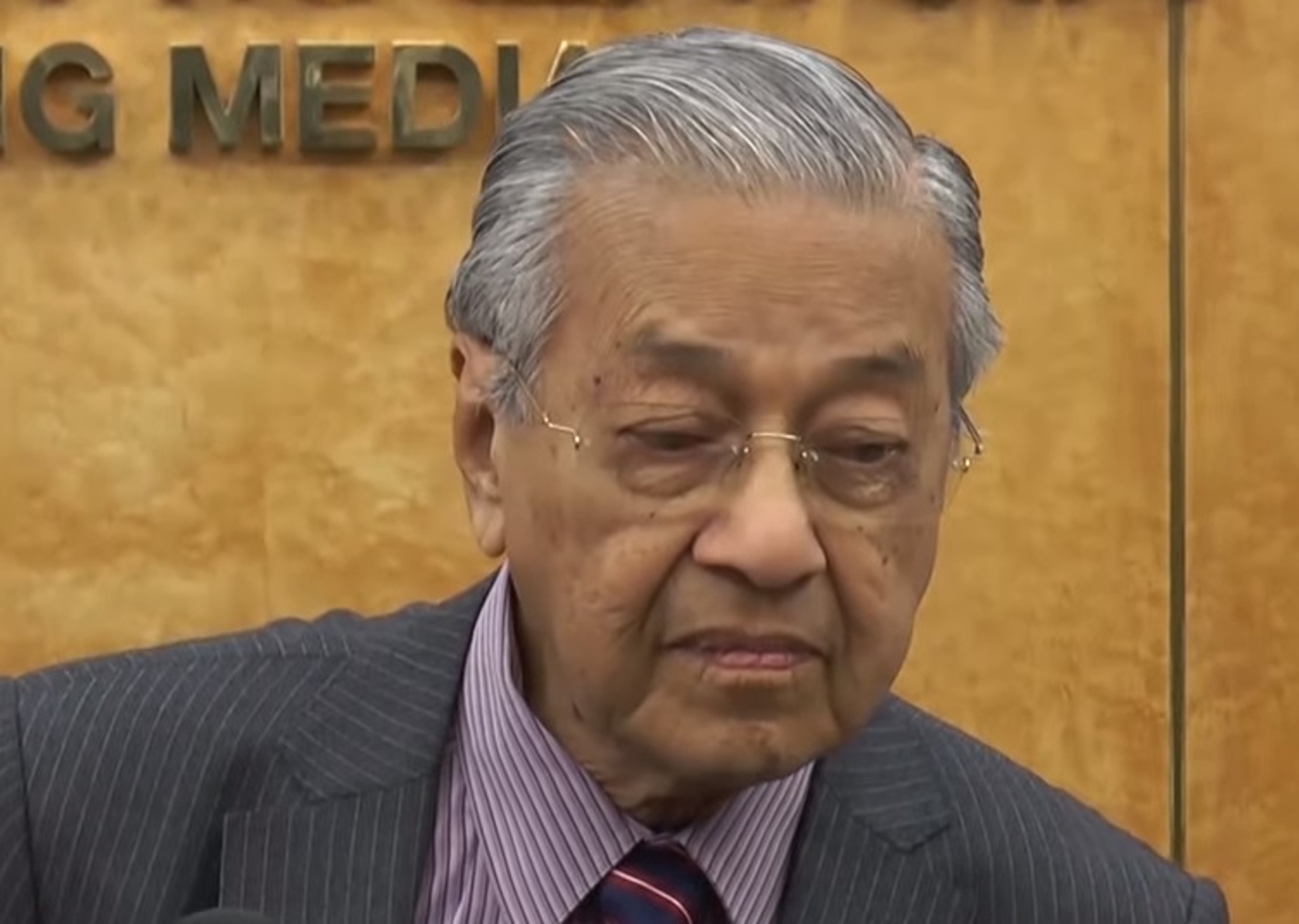 Read more about the article Malaysian PM Tells Poor To Work Harder And Quit Handouts