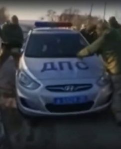 Read more about the article Corrupt Cops Arrested In Street By Russian FSB Agents
