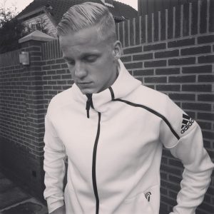 Read more about the article Spurs Snubbed By Van De Beek Because Of Mourinho