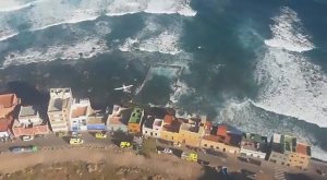 Read more about the article Pair Survive As Plane Crash-Lands In Gran Canaria Ocean