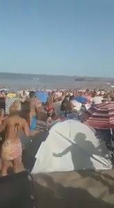Read more about the article Massive Brawl After Beachgoer Asks Youngsters To Turn Music Down