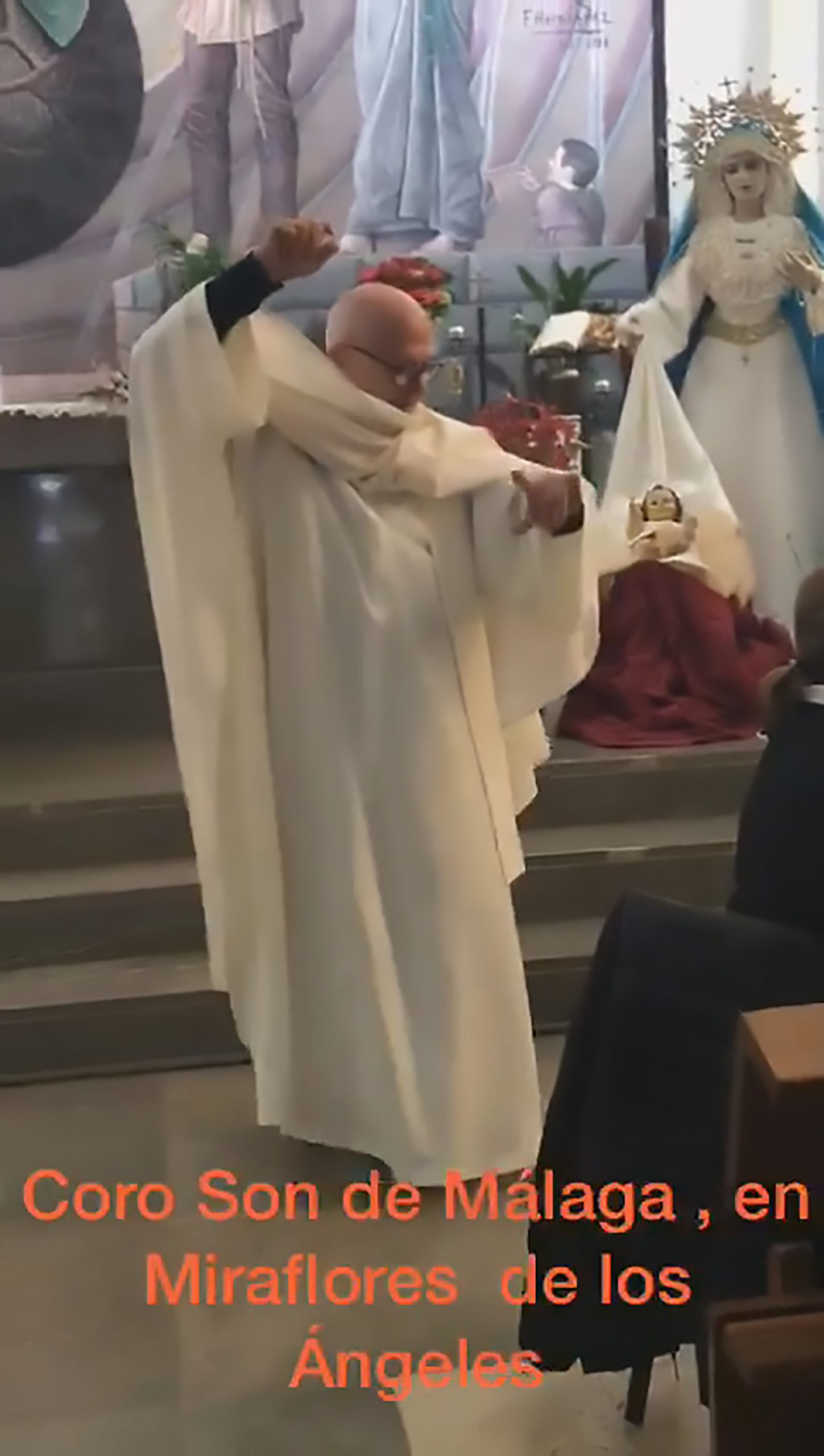 Read more about the article Footloose Priest Shows Off Flamenco Moves During Mass