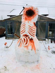 Read more about the article Fanged Monster Captured By Snowmen In Gory Snow Scene