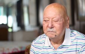 Read more about the article Auschwitz Survivor Says Russians Cried At Body Piles