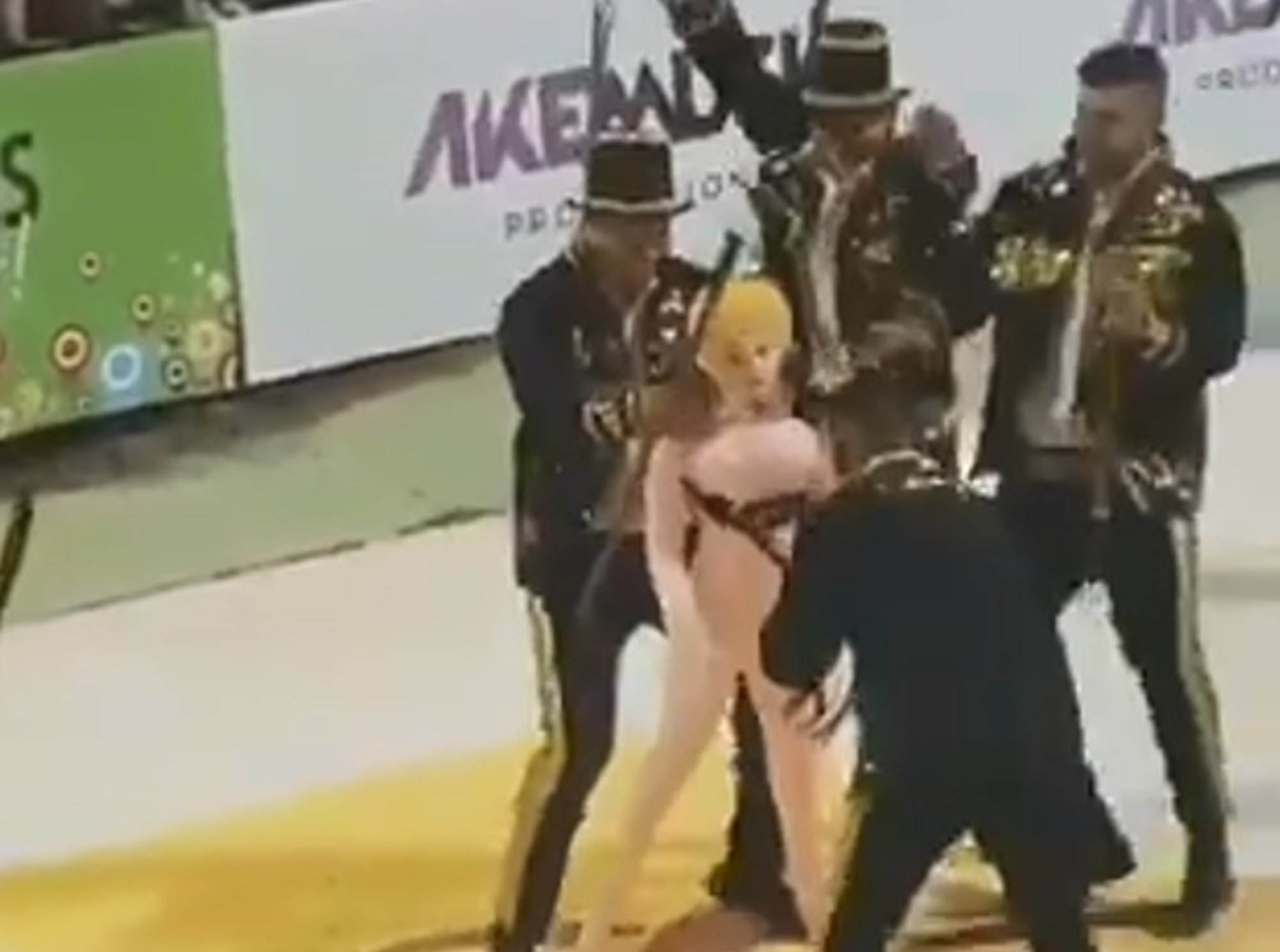 Read more about the article Carnival Performers Sacked For Dancing With Sex Doll