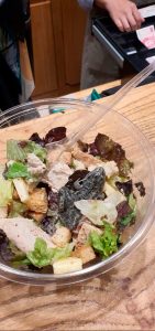 Read more about the article Huge Dead Frog Found In Salad At Healthy Restaurant