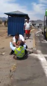 Read more about the article Bus Driver And Inspector Brawl As Passengers Watch