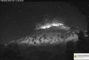 Read more about the article Moment Popocatepetl Volcano Sends Ash 1km Into Sky