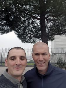 Read more about the article Driver Takes Selfie With Zidane After Their Car Accident