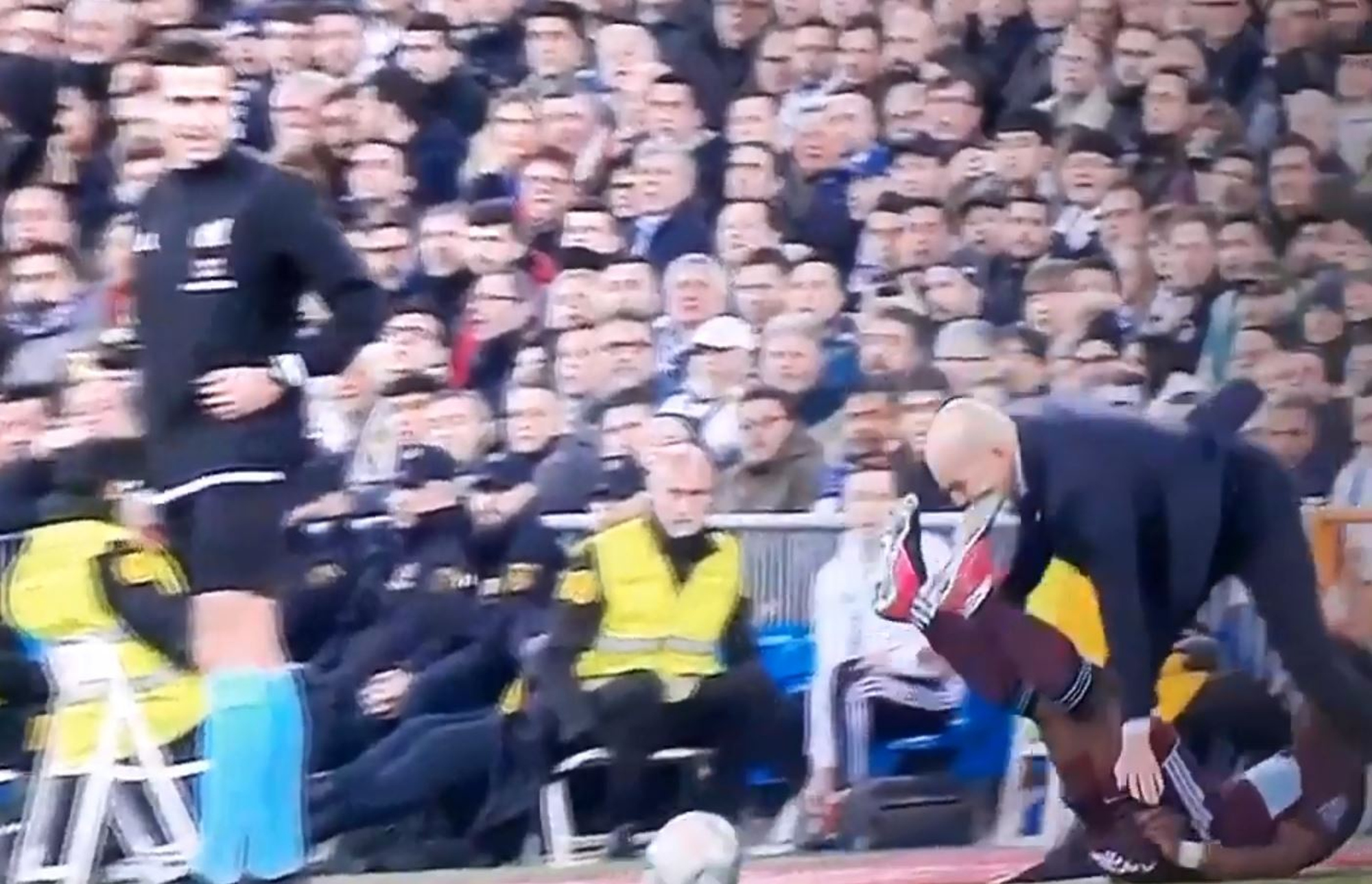 Read more about the article Manager Zidane Kicked In Face In Real Madrid Match