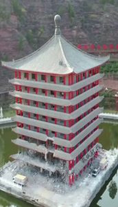 Read more about the article China Quietly Demolishes Hotel Built In Wrong Place