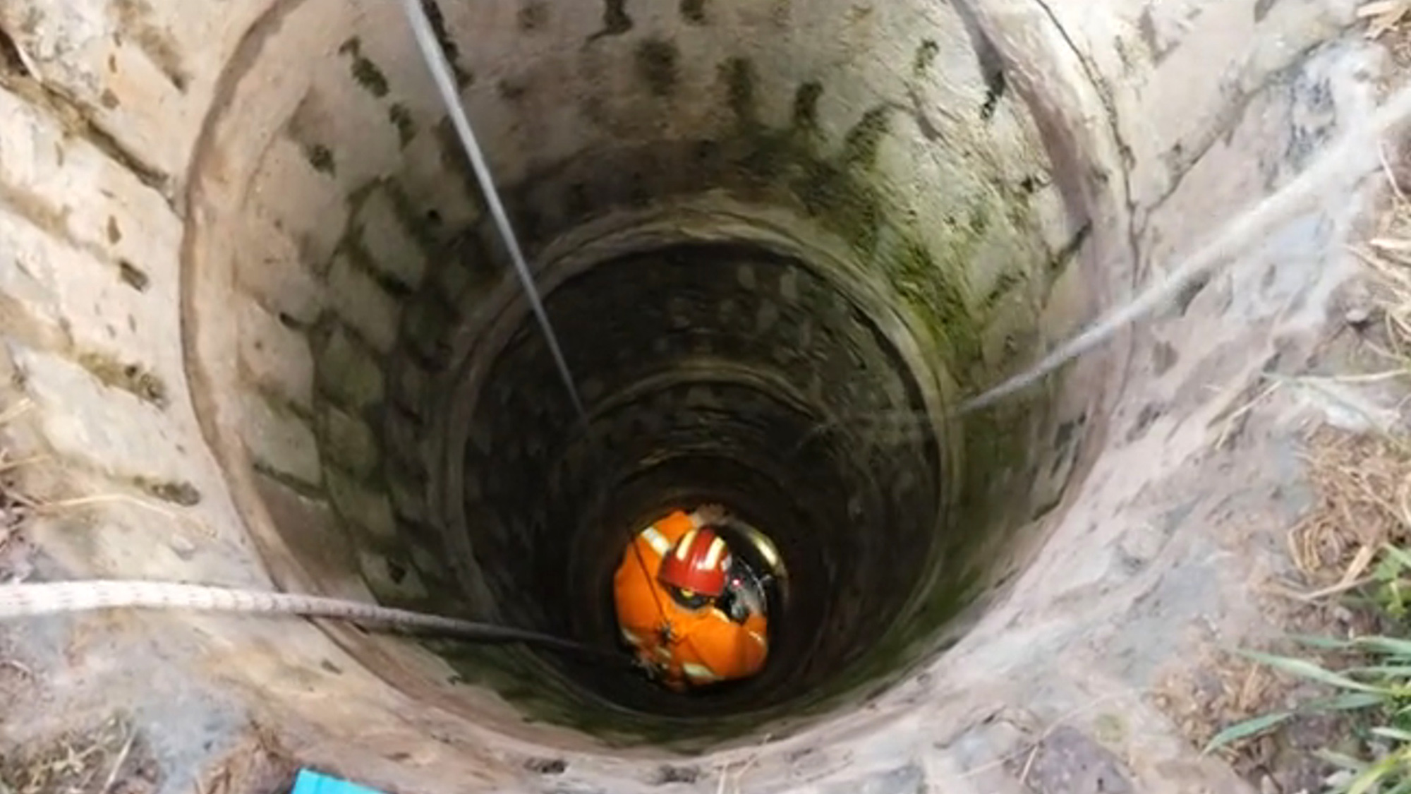 Read more about the article Fireman Sent Down Narrow Well To Rescue Drowning OAP