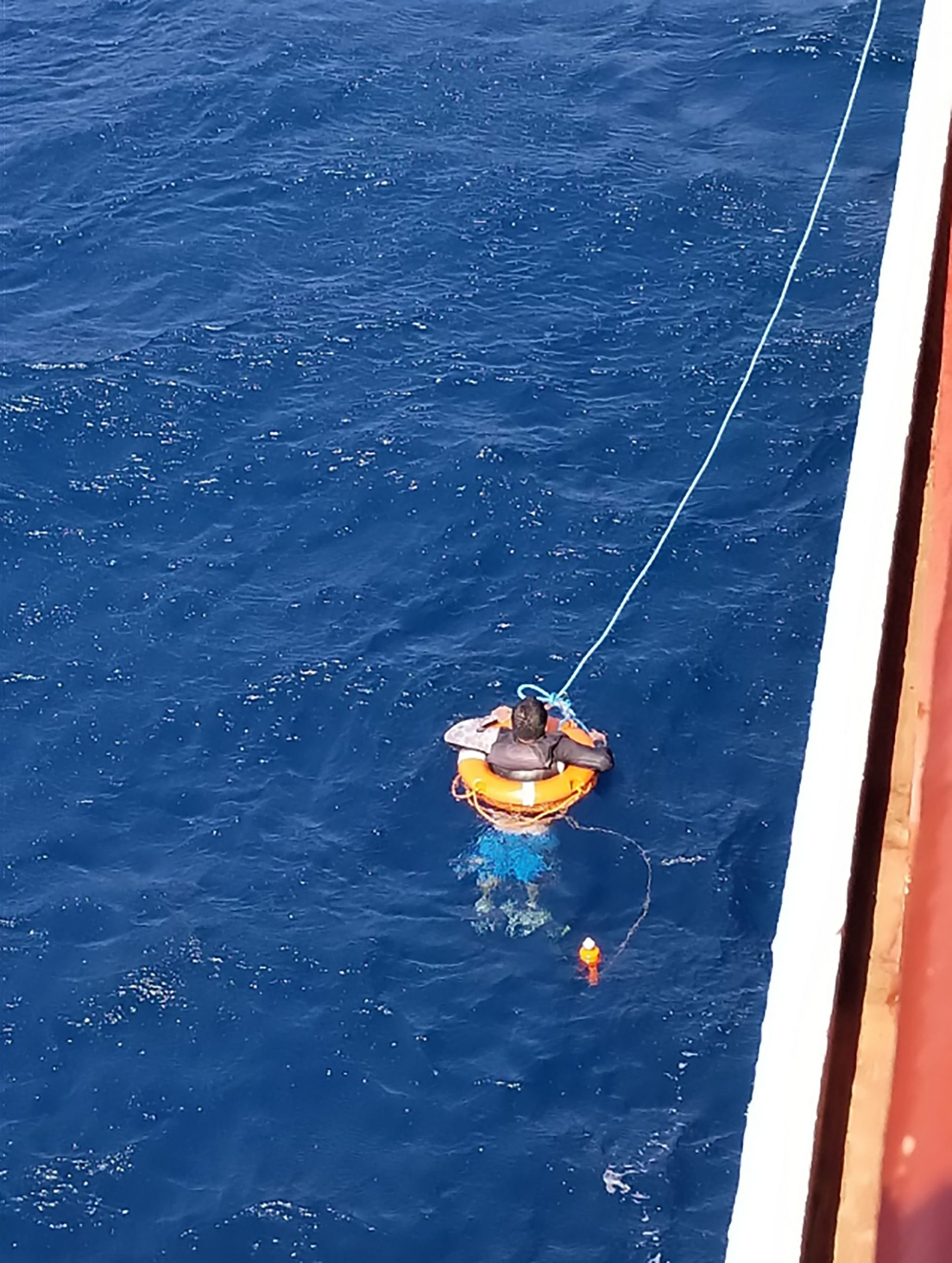 Read more about the article US Ship Saves Overboard Man Who Spent 2 Days In Sea