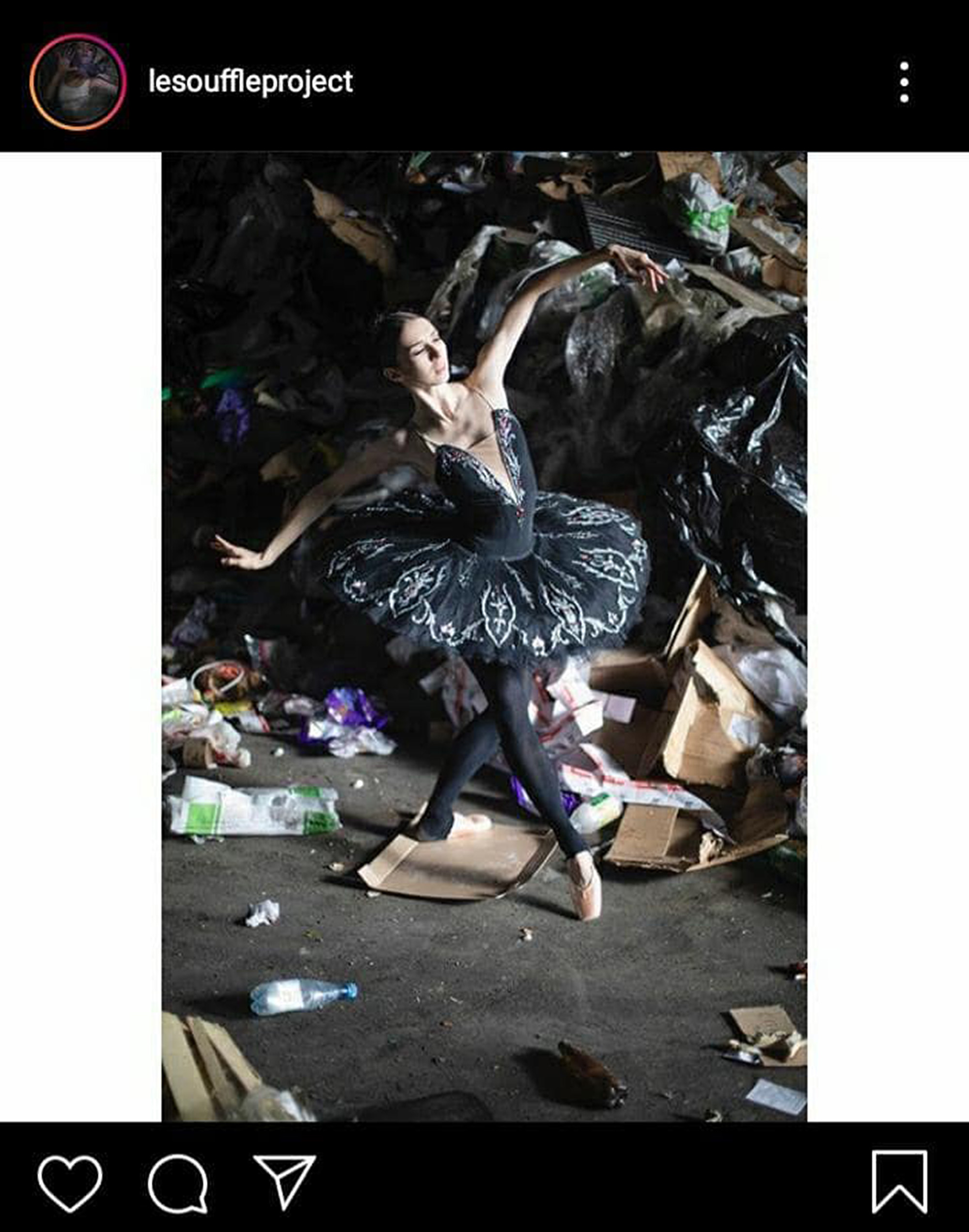 Read more about the article Ballet Dancers Pose In Landfills For The Environment