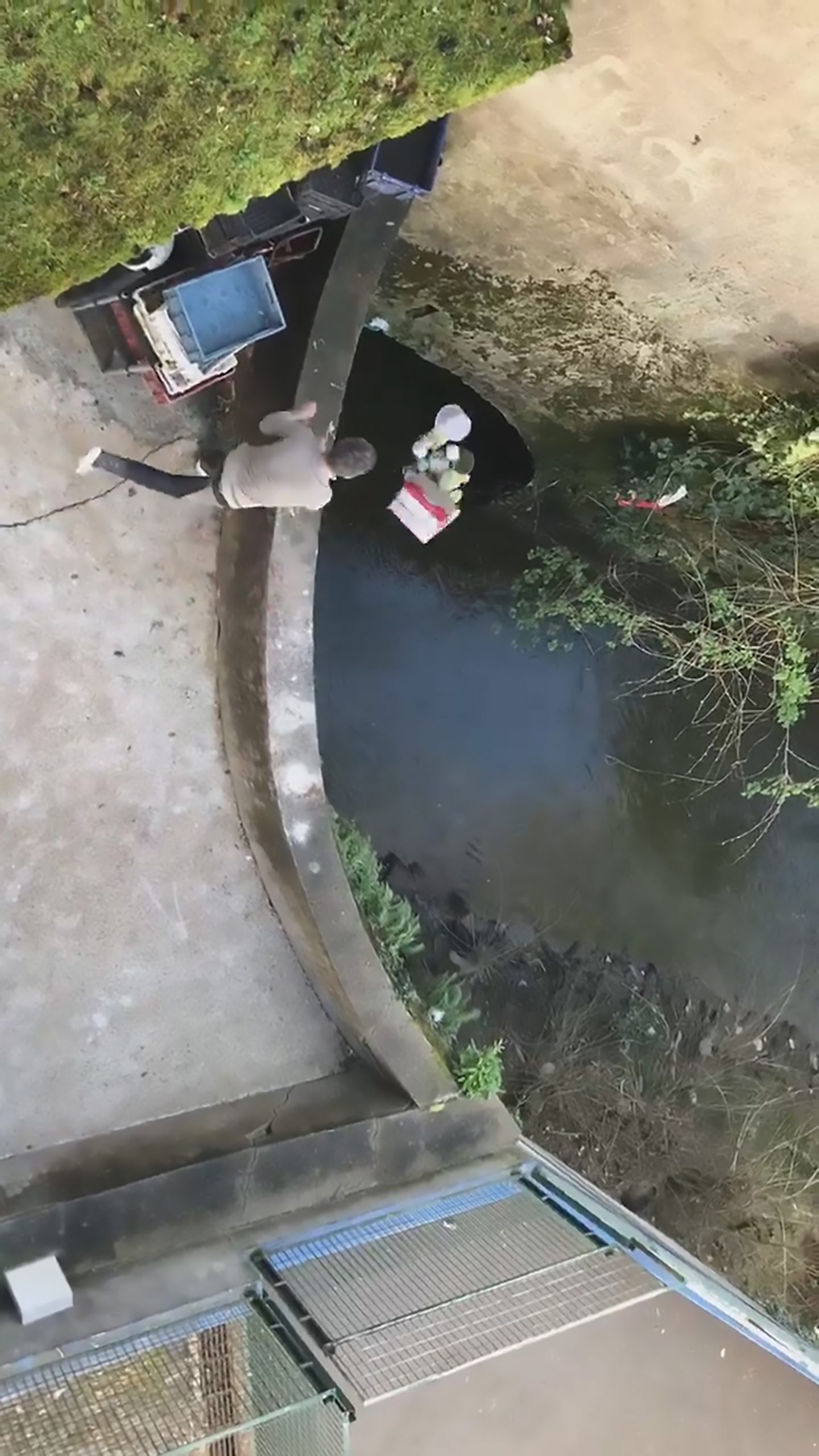 Read more about the article Baker Brazenly Throws Plastic Rubbish Into River